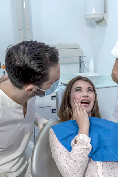 Best Broken Tooth Emergency  in Lake Lorelei, OH